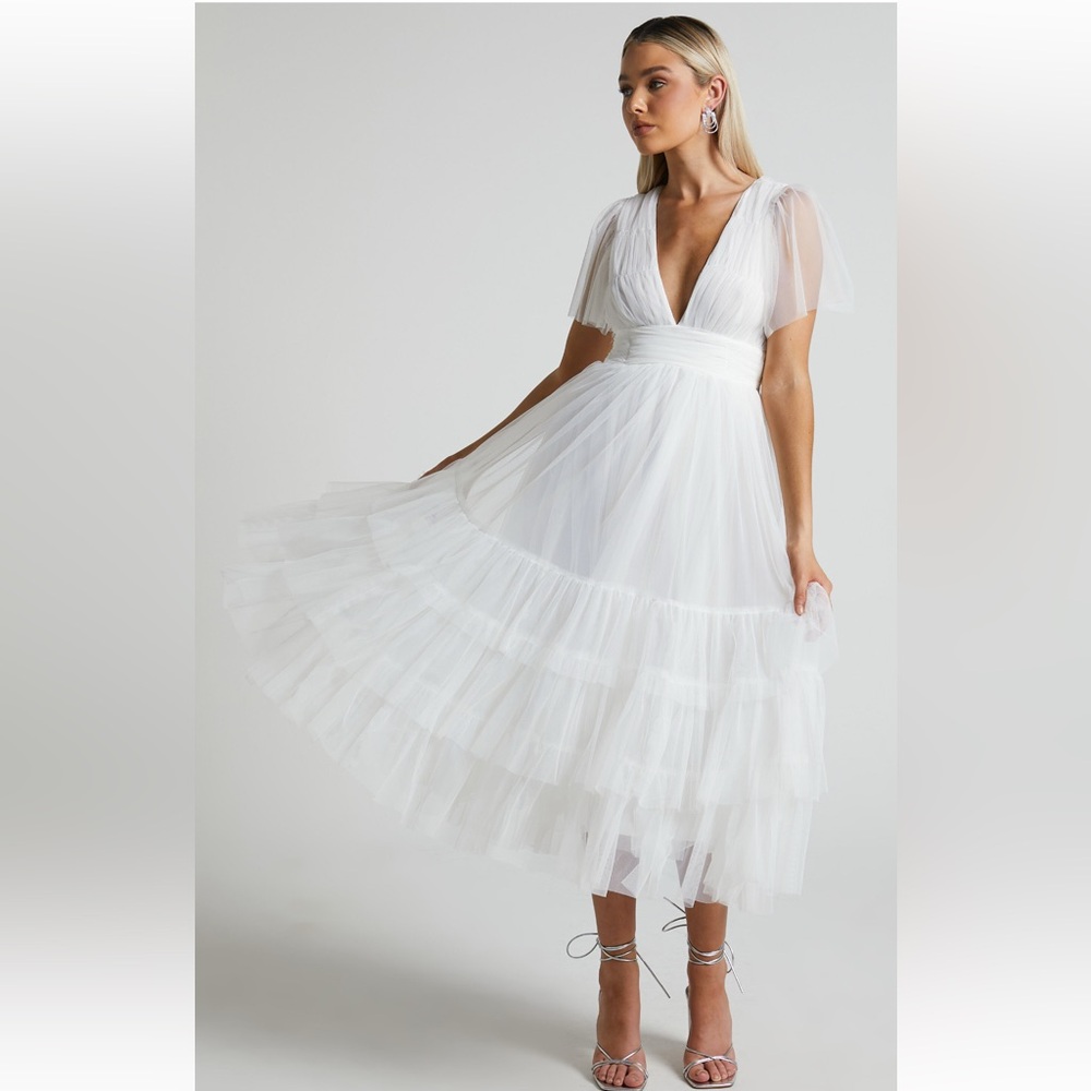 Showpo. Jiraye Midi Dress - flutter sleeve tulle plunge dress in white - Picture 4 of 9